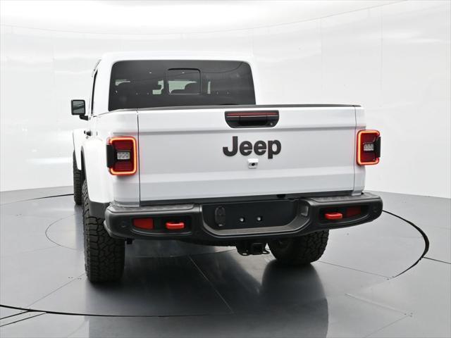 new 2025 Jeep Gladiator car, priced at $58,440