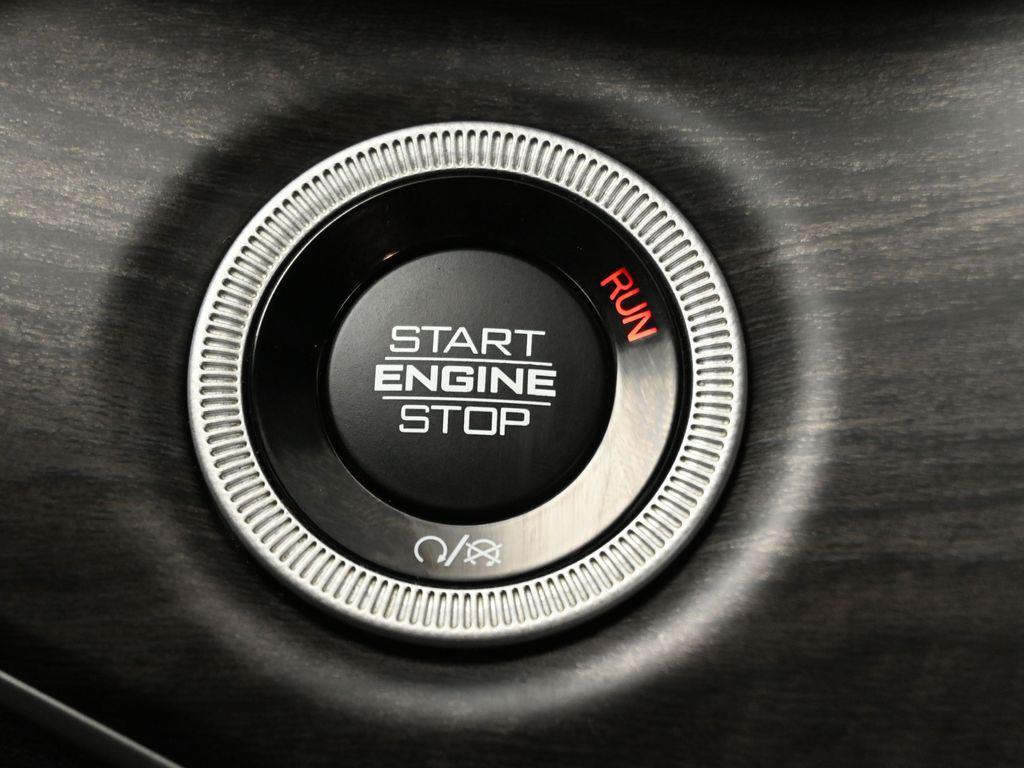 used 2022 Jeep Grand Cherokee car, priced at $29,622