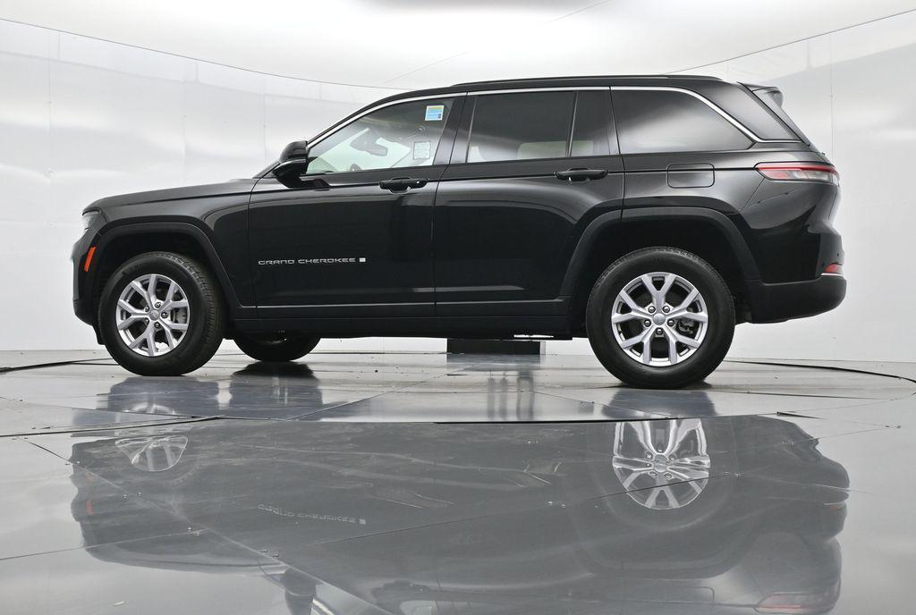 used 2022 Jeep Grand Cherokee car, priced at $29,622