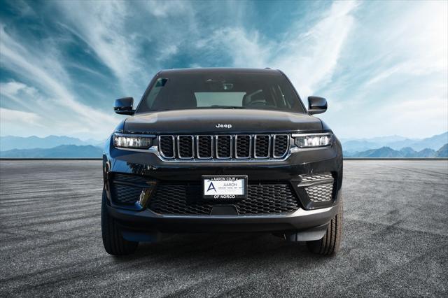 new 2025 Jeep Grand Cherokee car, priced at $32,425