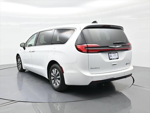 used 2023 Chrysler Pacifica Hybrid car, priced at $26,574