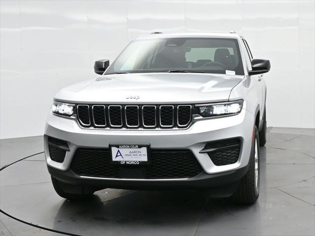 new 2025 Jeep Grand Cherokee car, priced at $39,170