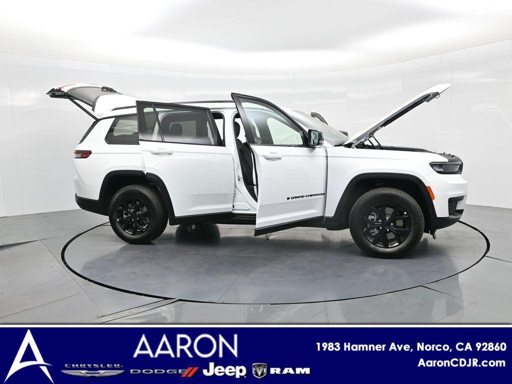 new 2025 Jeep Grand Cherokee L car, priced at $41,884