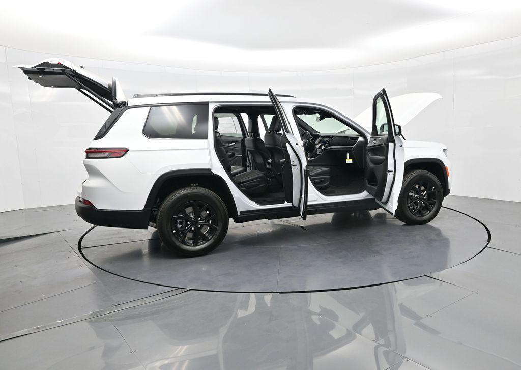 new 2025 Jeep Grand Cherokee L car, priced at $41,884