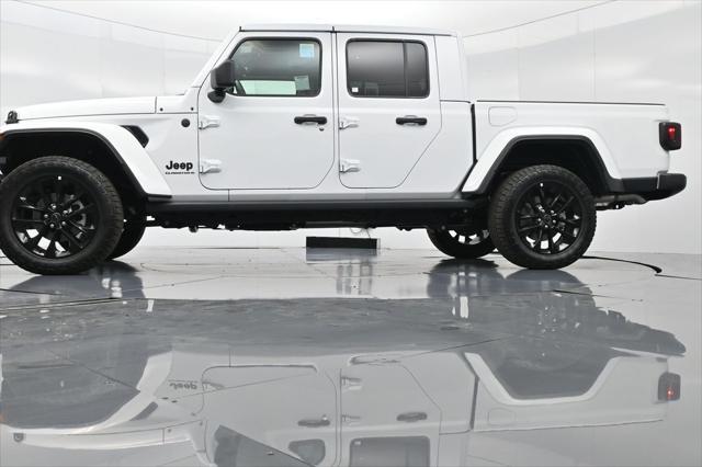 new 2025 Jeep Gladiator car, priced at $41,845