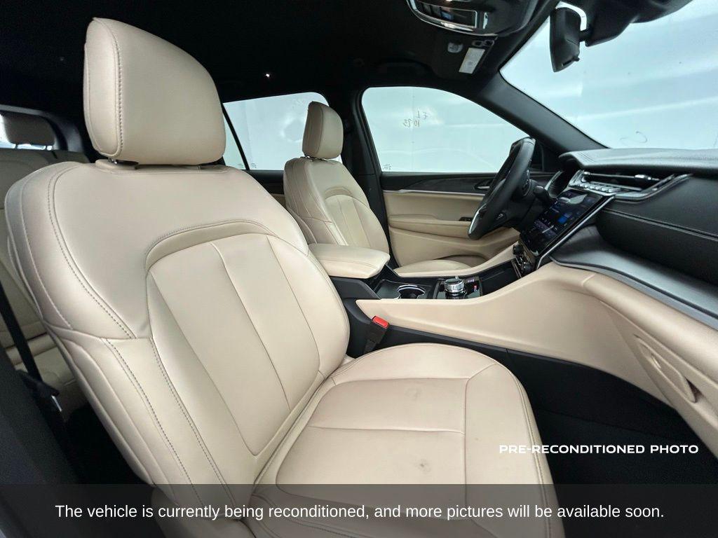 used 2024 Jeep Grand Cherokee L car, priced at $33,725