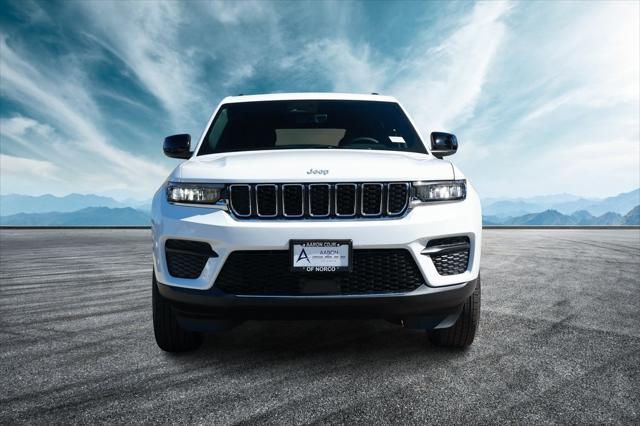 new 2025 Jeep Grand Cherokee car, priced at $35,325