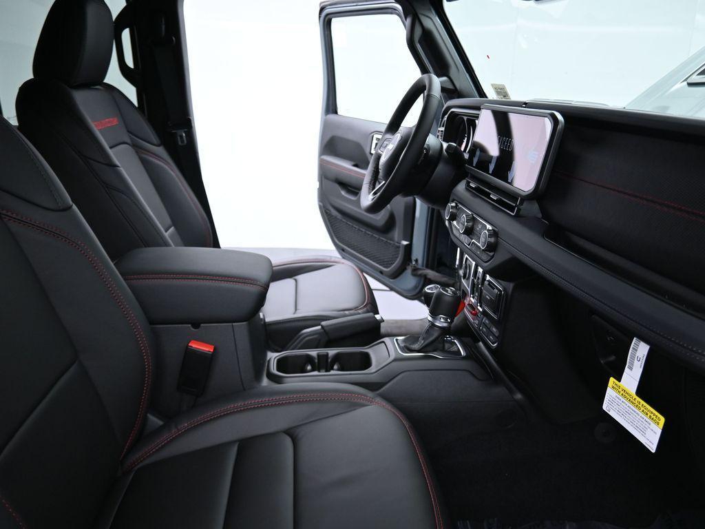 new 2026 Jeep Wrangler car, priced at $70,445
