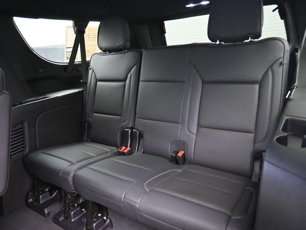 used 2025 GMC Yukon XL car, priced at $82,551