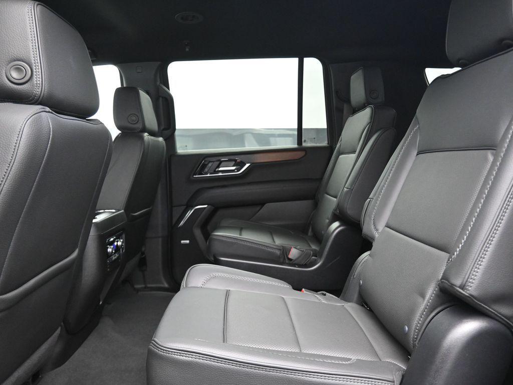used 2025 GMC Yukon XL car, priced at $82,551
