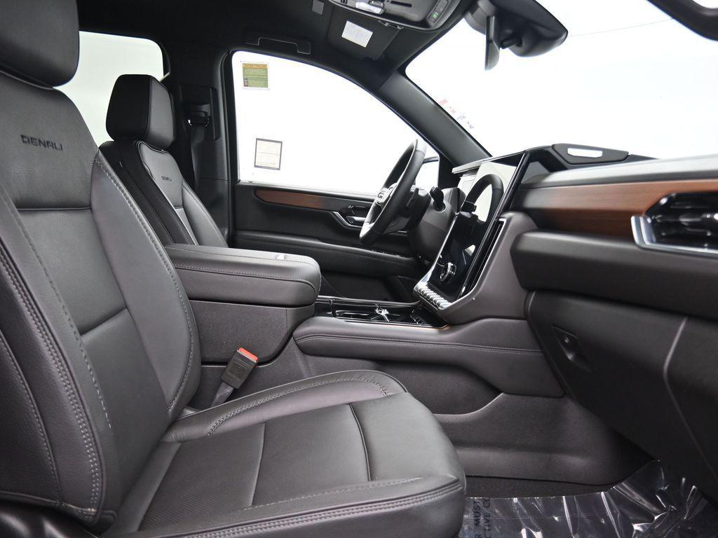 used 2025 GMC Yukon XL car, priced at $82,551