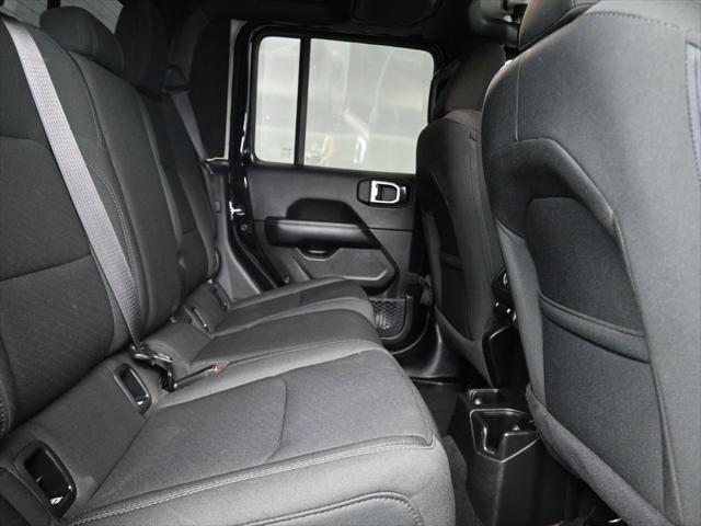 used 2022 Jeep Gladiator car, priced at $33,421