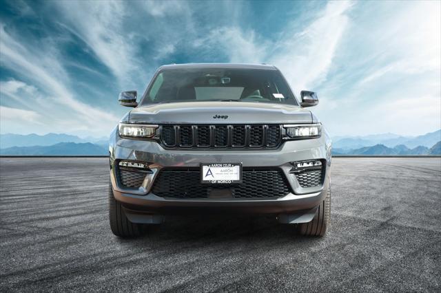 new 2025 Jeep Grand Cherokee car, priced at $45,045