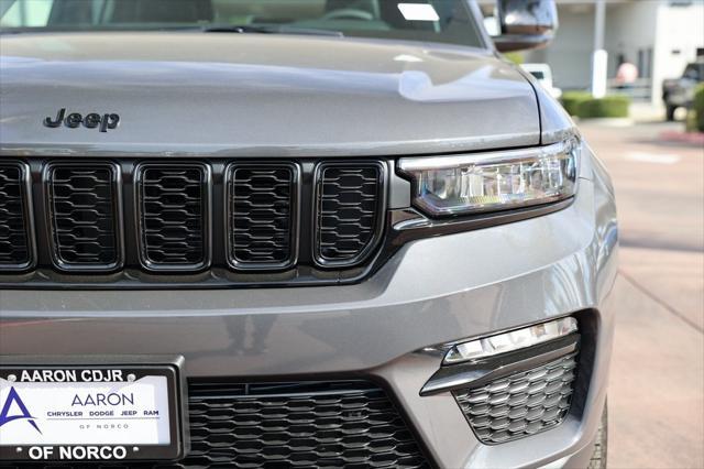 new 2025 Jeep Grand Cherokee car, priced at $45,045