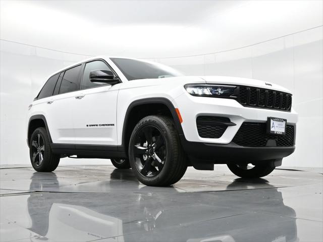 new 2025 Jeep Grand Cherokee car, priced at $42,825