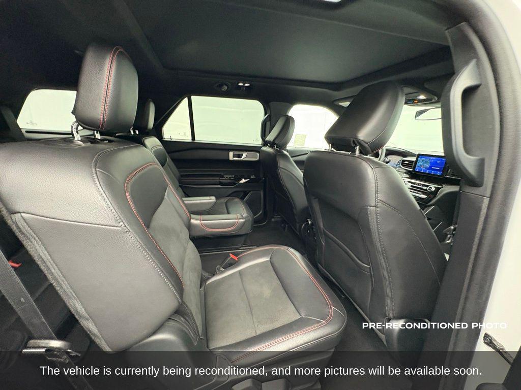 used 2023 Ford Explorer car, priced at $37,318
