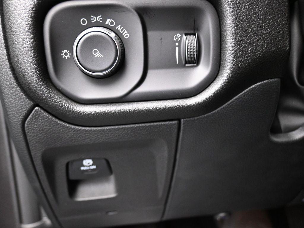 new 2025 Ram 1500 car, priced at $39,455