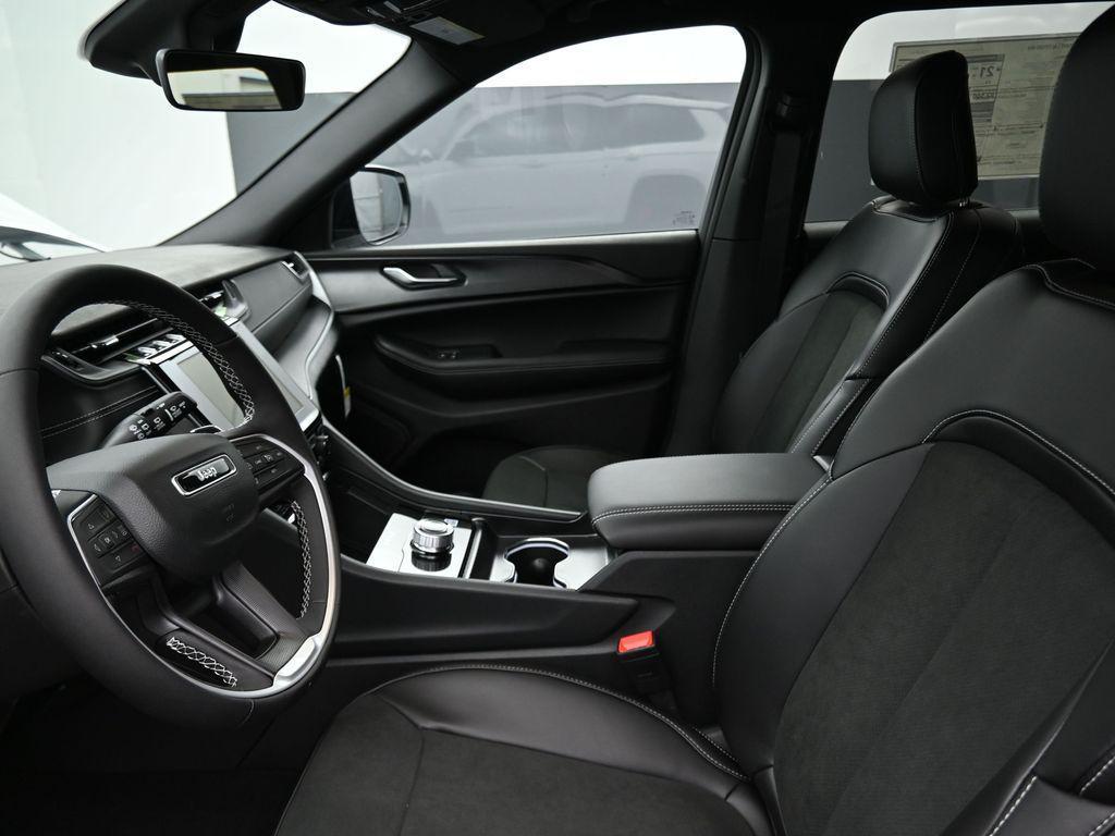new 2025 Jeep Grand Cherokee L car, priced at $43,455
