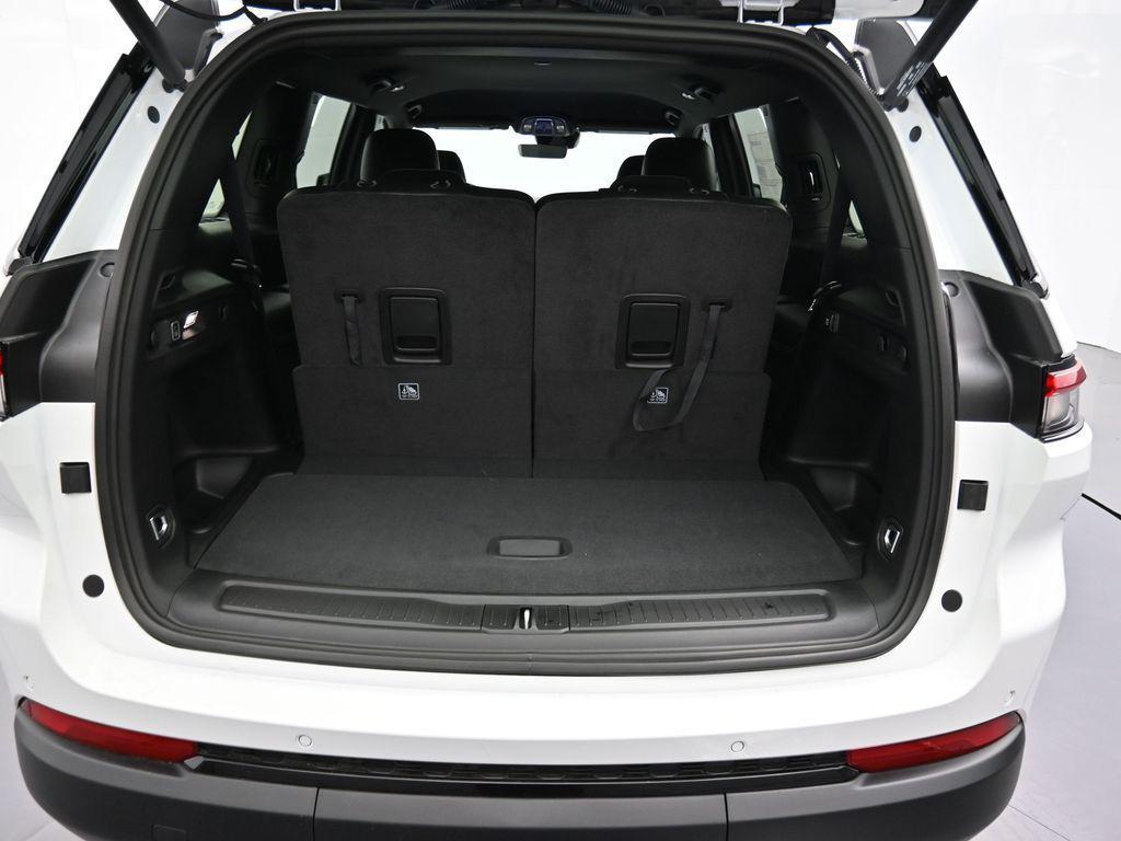 new 2025 Jeep Grand Cherokee L car, priced at $43,800