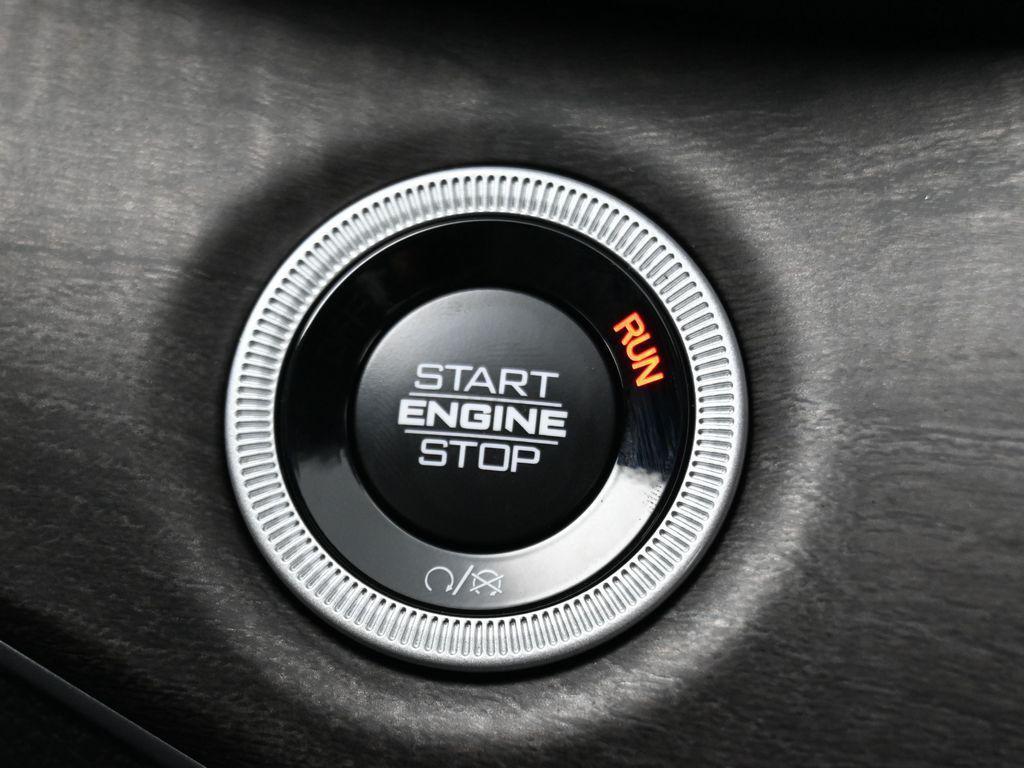 new 2025 Jeep Grand Cherokee L car, priced at $43,800