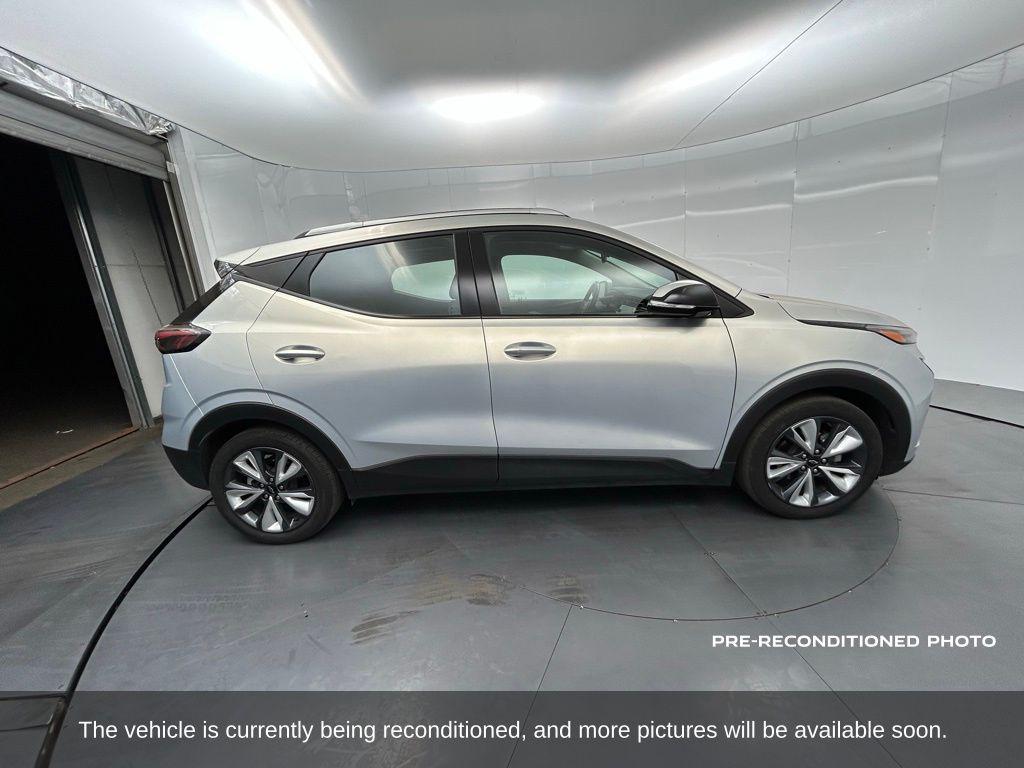 used 2022 Chevrolet Bolt EUV car, priced at $18,330