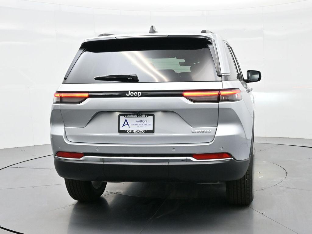 new 2025 Jeep Grand Cherokee car, priced at $35,300