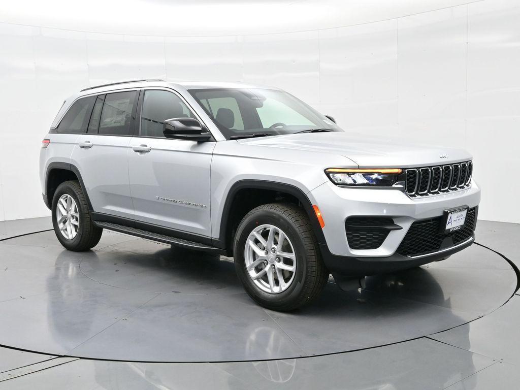 new 2025 Jeep Grand Cherokee car, priced at $35,300