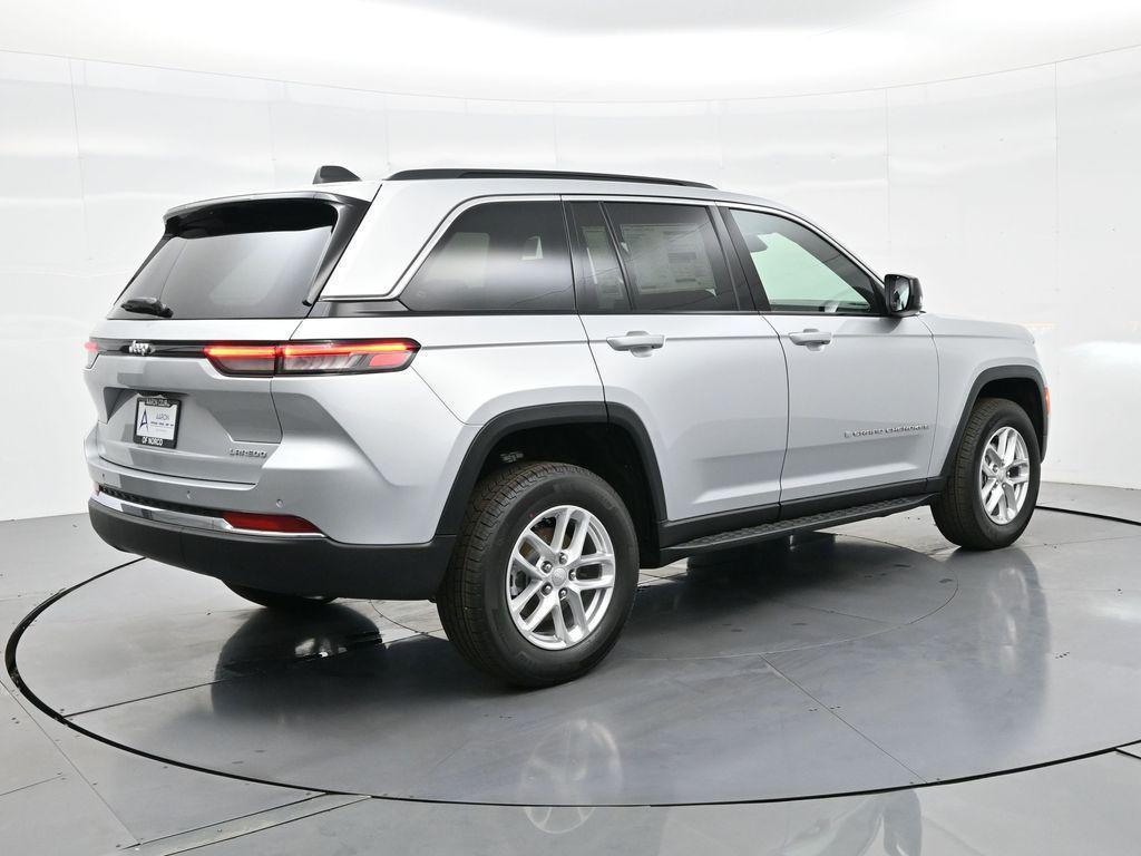 new 2025 Jeep Grand Cherokee car, priced at $35,300