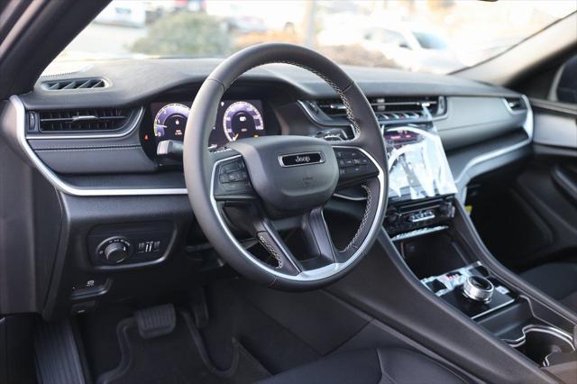 new 2025 Jeep Grand Cherokee car, priced at $35,420