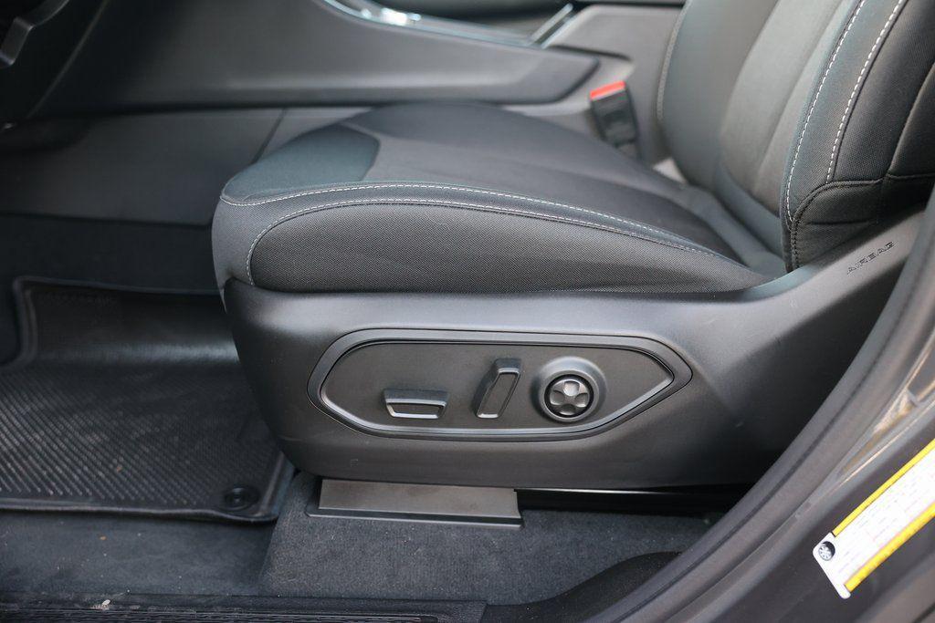 new 2025 Jeep Grand Cherokee car, priced at $31,170