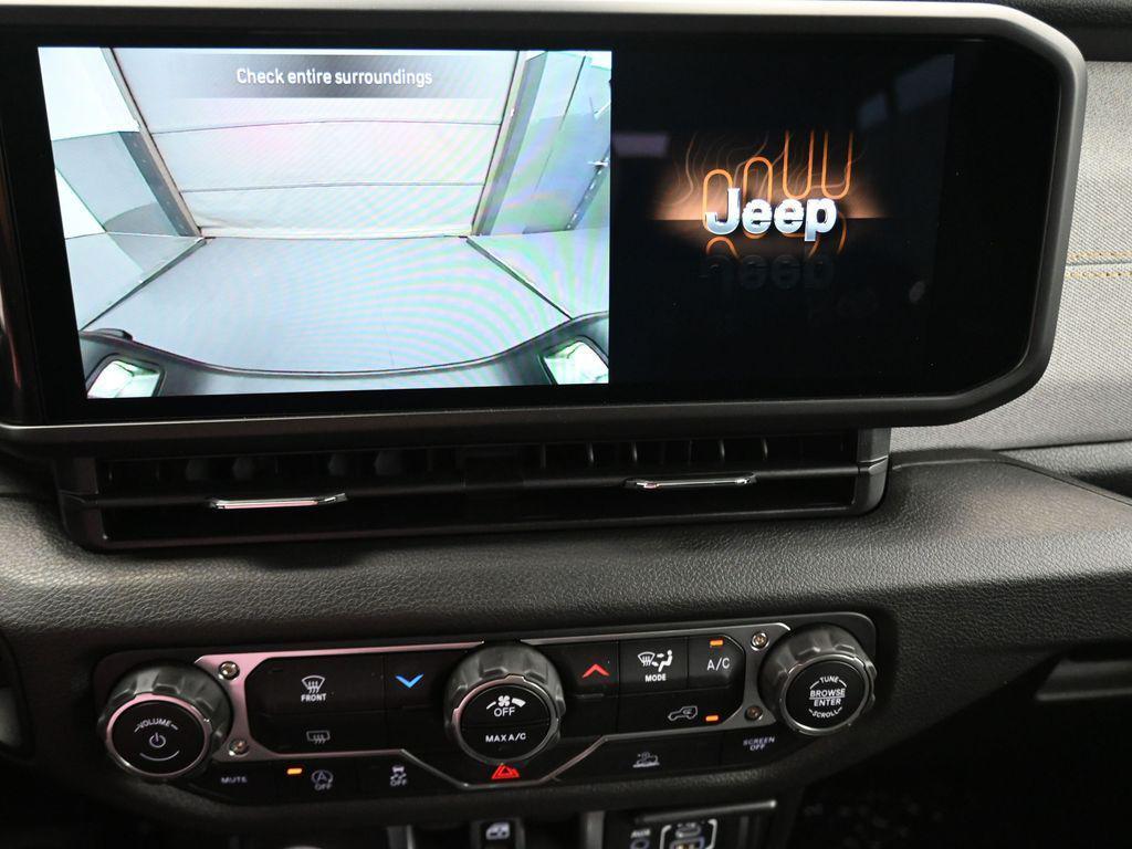 new 2025 Jeep Gladiator car, priced at $39,814