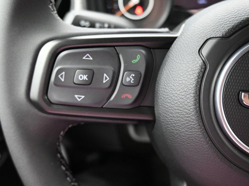 new 2025 Jeep Gladiator car, priced at $39,814