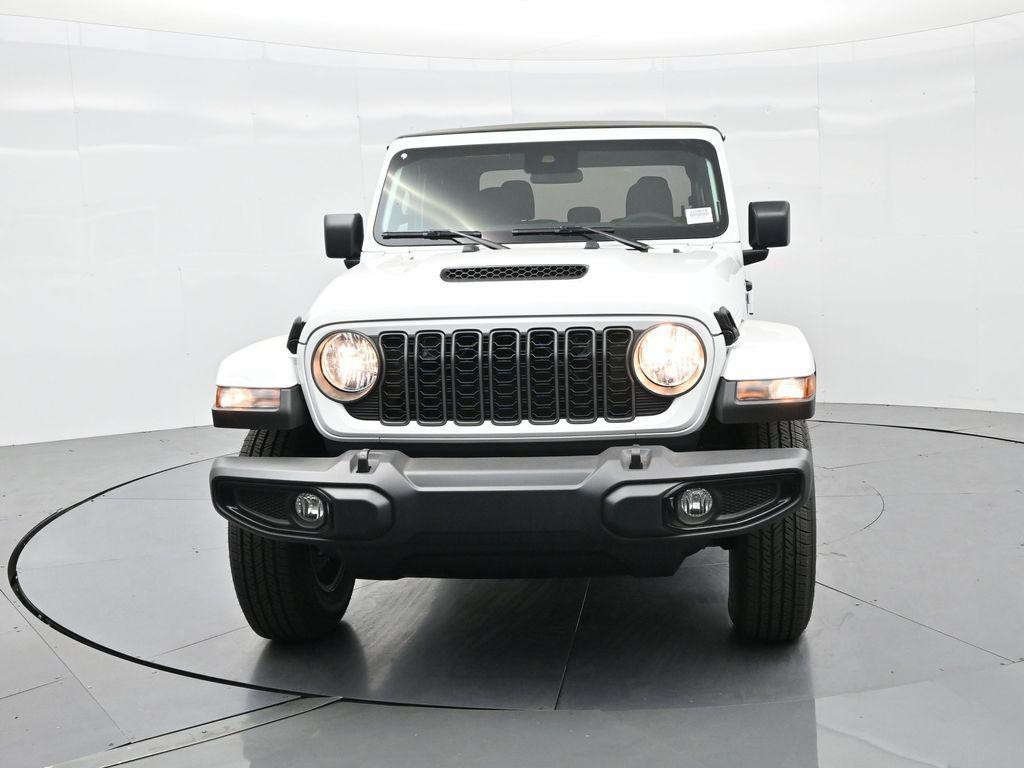 new 2025 Jeep Gladiator car, priced at $39,814
