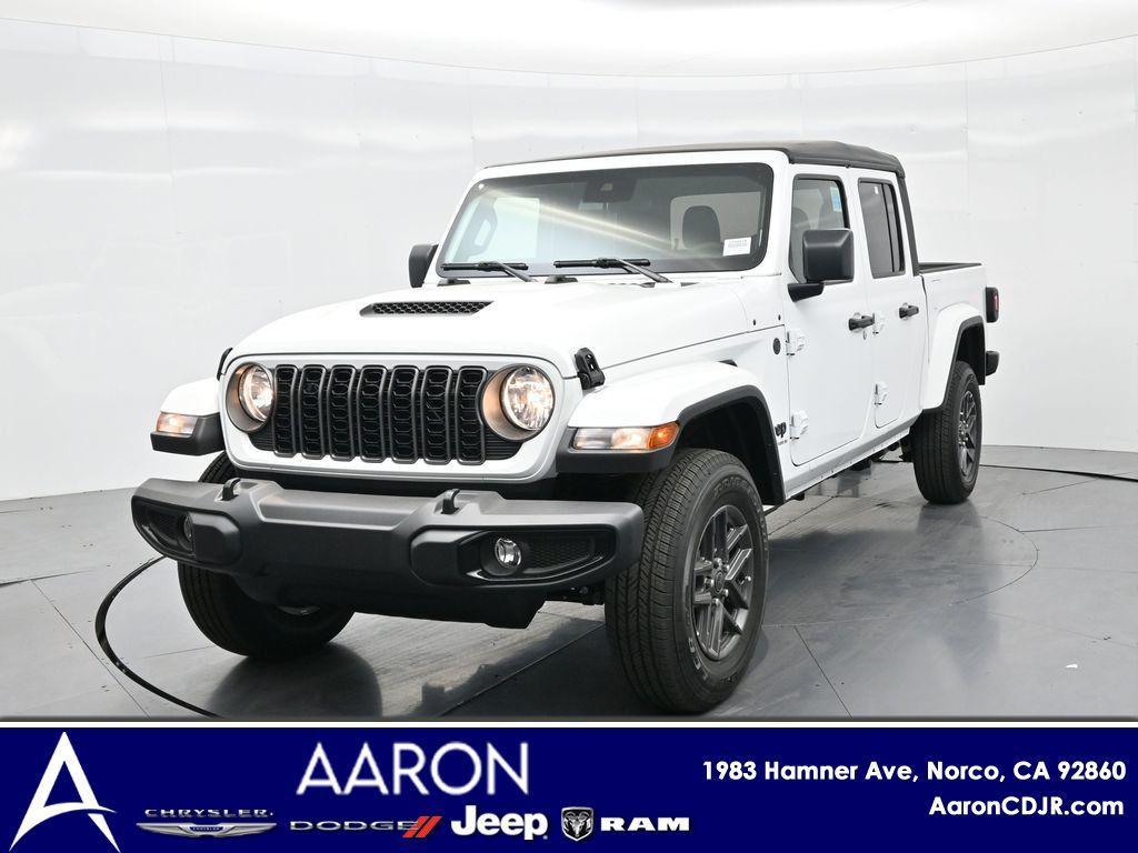 new 2025 Jeep Gladiator car, priced at $39,814