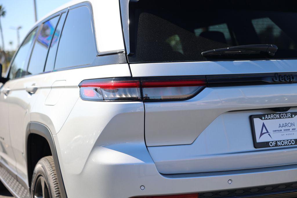 new 2025 Jeep Grand Cherokee car, priced at $35,057