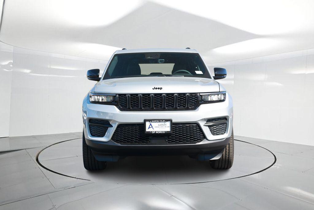 new 2025 Jeep Grand Cherokee car, priced at $35,057