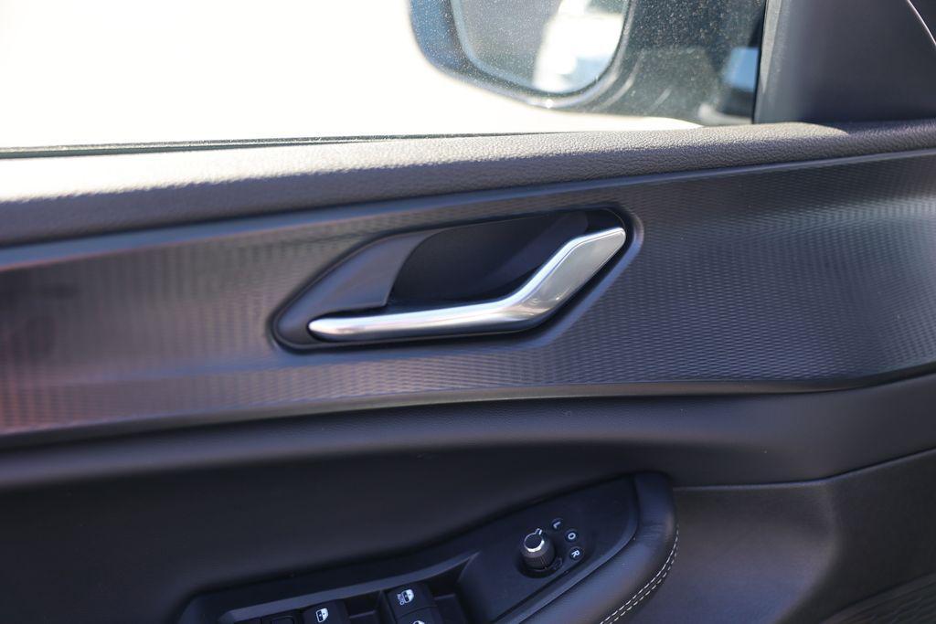 new 2025 Jeep Grand Cherokee car, priced at $35,057