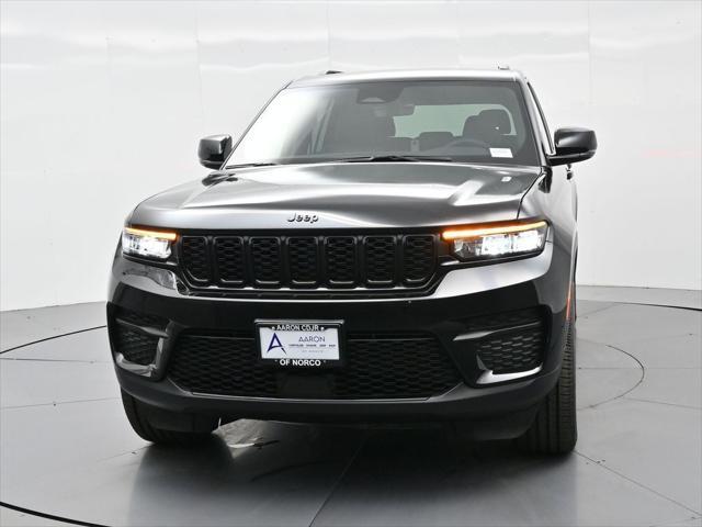 new 2025 Jeep Grand Cherokee car, priced at $42,425