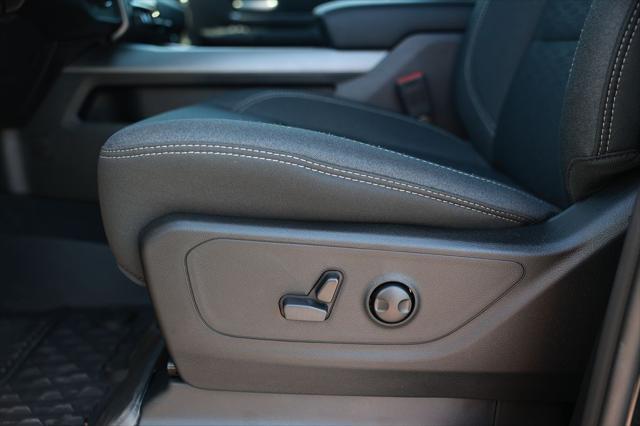 new 2025 Ram 1500 car, priced at $53,758