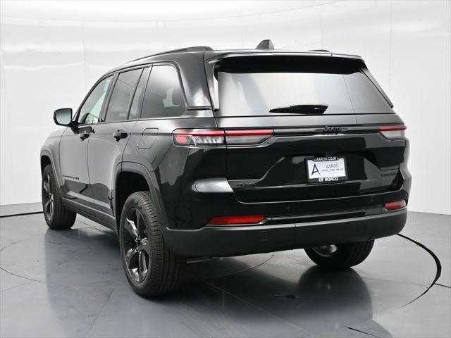 new 2025 Jeep Grand Cherokee car, priced at $45,770