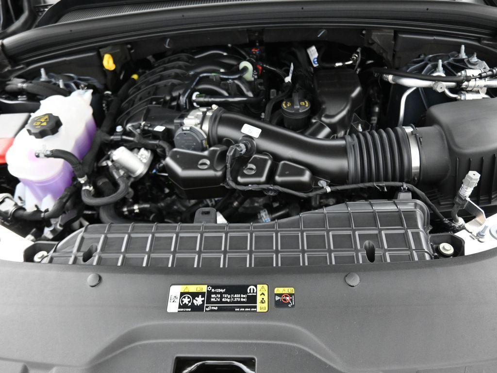 new 2025 Jeep Grand Cherokee L car, priced at $39,300