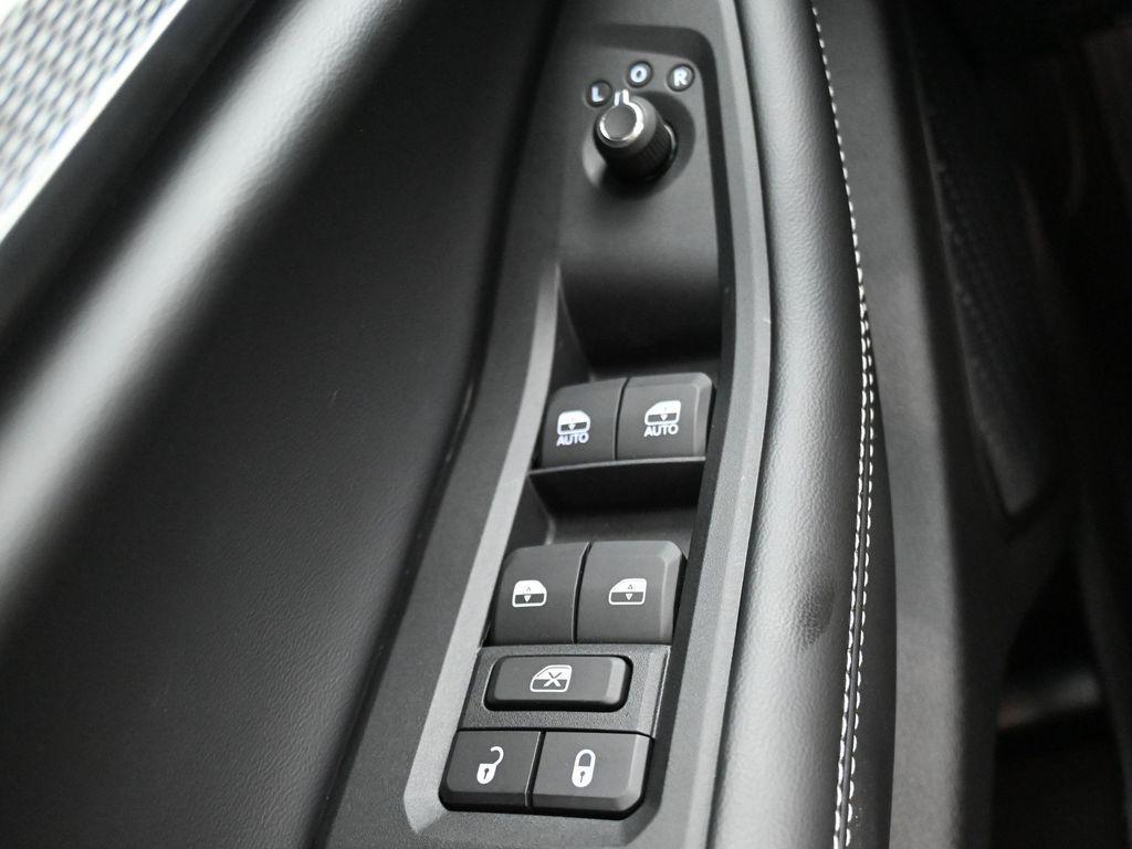 new 2025 Jeep Grand Cherokee L car, priced at $39,300