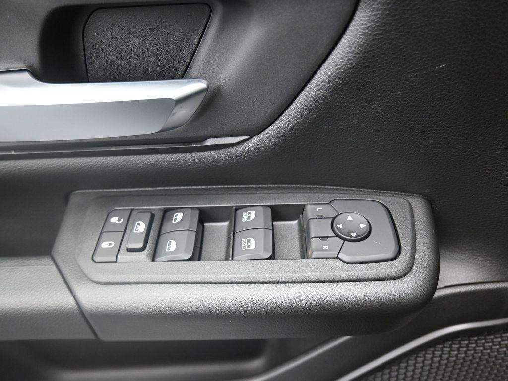 new 2025 Ram 1500 car, priced at $41,660
