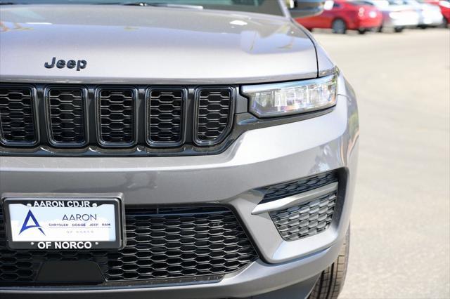 new 2024 Jeep Grand Cherokee car, priced at $39,030