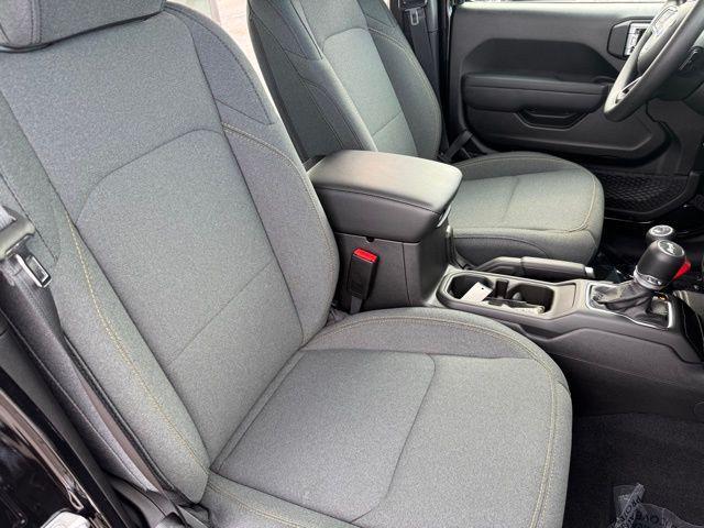 new 2025 Jeep Wrangler car, priced at $40,981