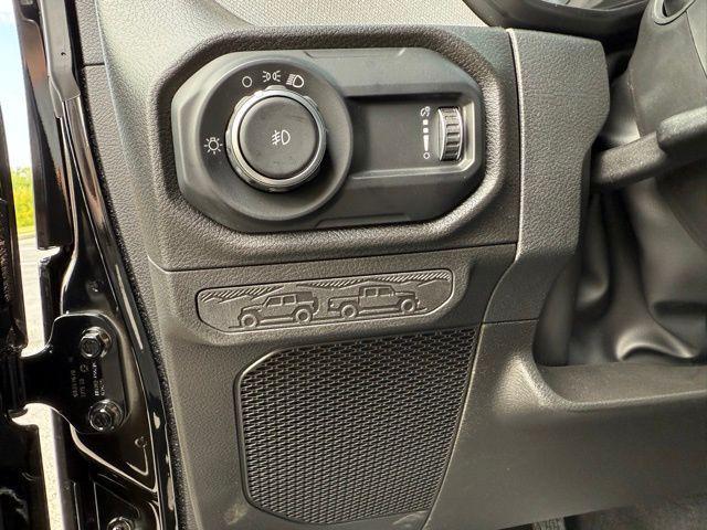 new 2025 Jeep Wrangler car, priced at $40,981