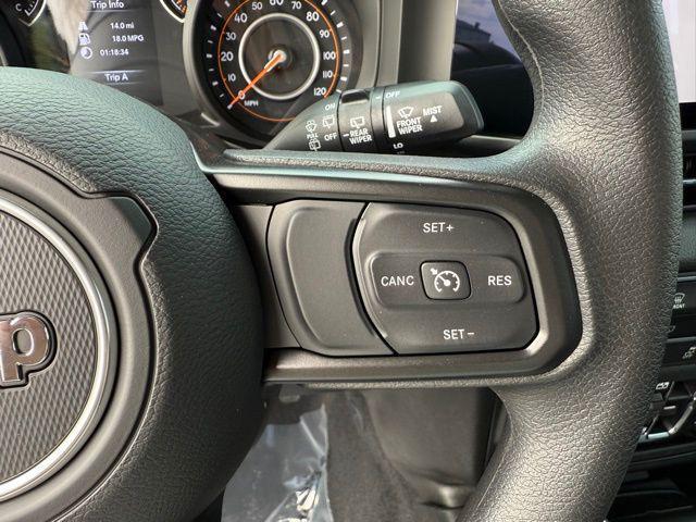 new 2025 Jeep Wrangler car, priced at $40,981