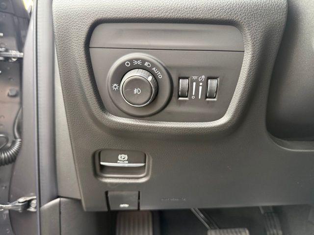 new 2025 Jeep Grand Cherokee L car, priced at $51,917