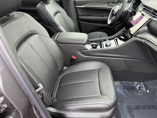 new 2025 Jeep Grand Cherokee L car, priced at $51,917