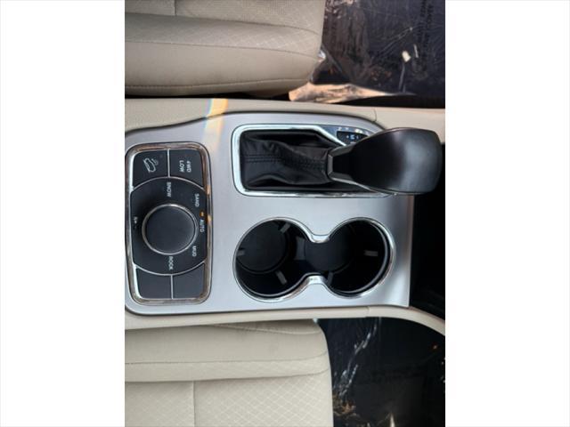 used 2021 Jeep Grand Cherokee car, priced at $24,500